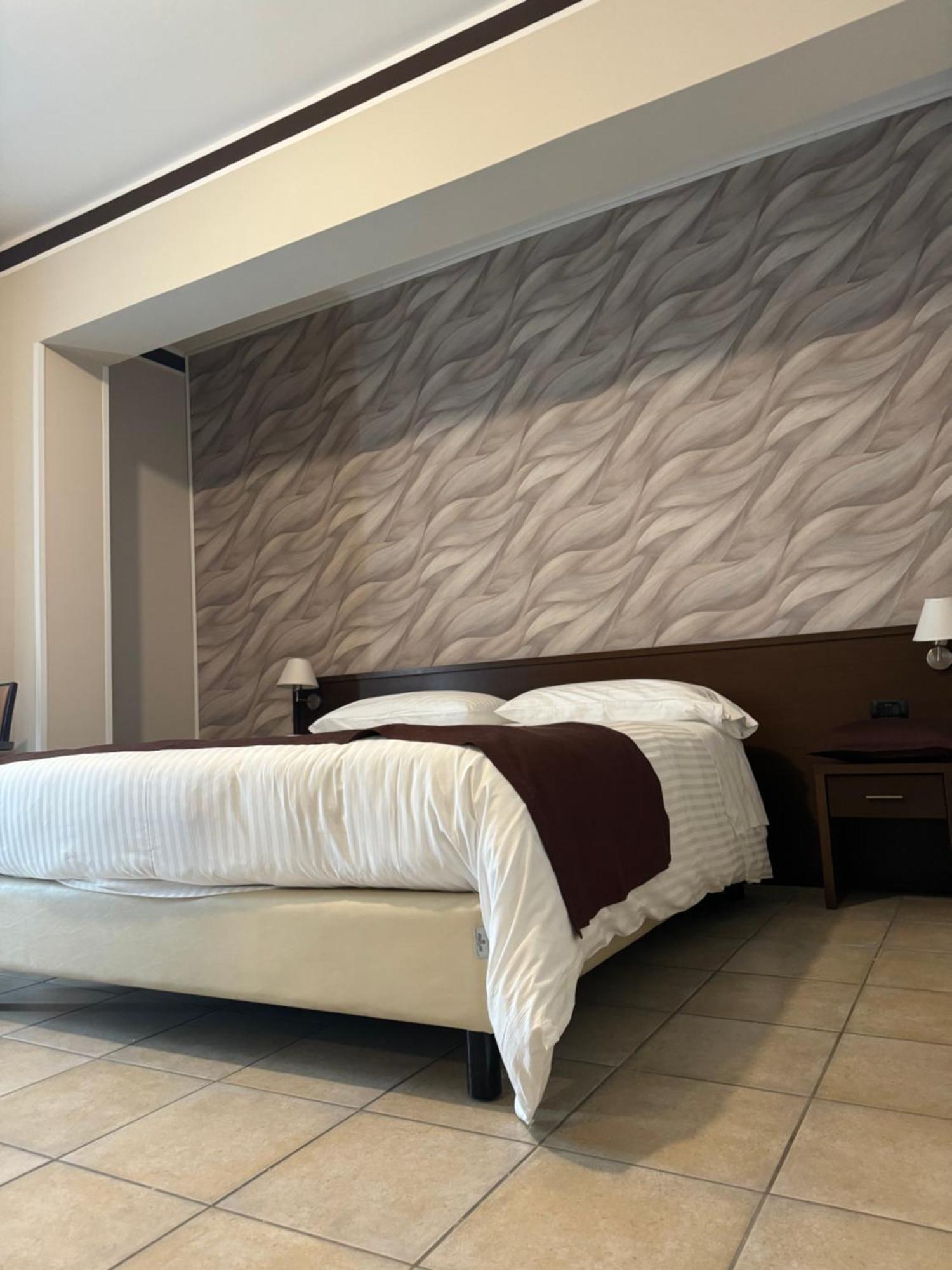 Hotel Vittoria Розарно Экстерьер фото